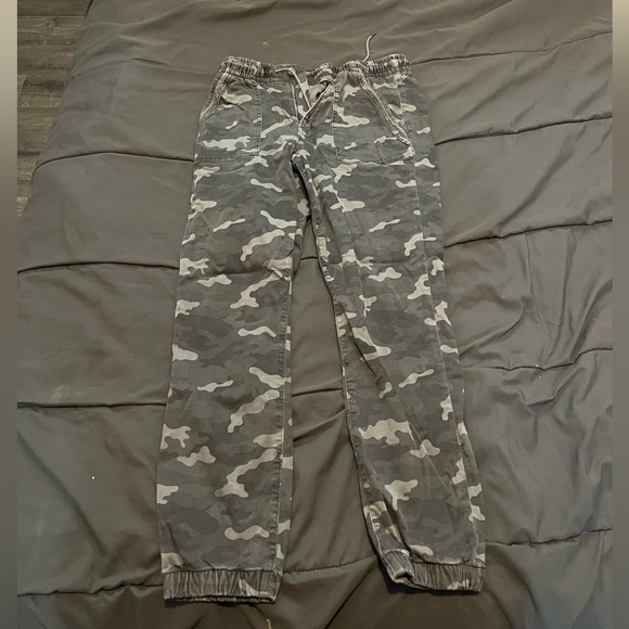 American eagle drawstring camo joggers - Picture 2 of 3